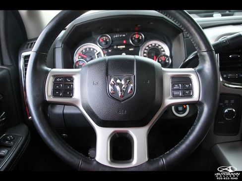 Used 2017 RAM 2500 Laramie w/ Sport Appearance Group AWD/4WD image 28