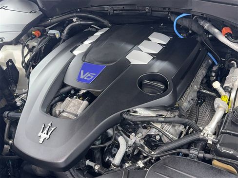 Used 2022 Maserati Levante Modena image 60