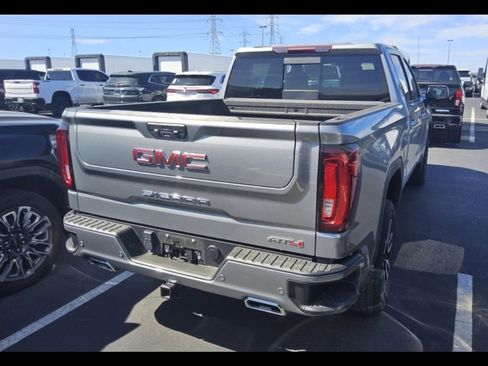 Used 2023 GMC Sierra 1500 AT4 w/ AT4 Premium Package image 5