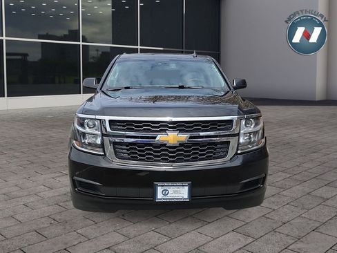 Used 2017 Chevrolet Suburban LT image 8