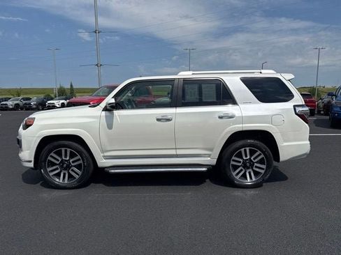 Used 2022 Toyota 4Runner Limited AWD/4WD image 9