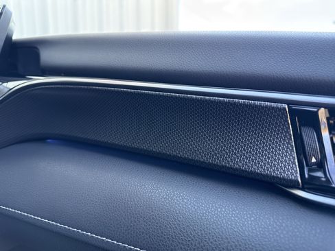 Used 2022 Toyota Camry XSE image 39