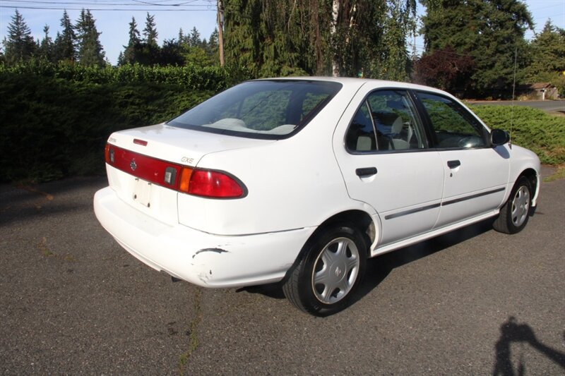 Used 1998 Nissan Sentra GXE FWD image 3