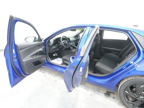 New 2026 Hyundai Elantra Sport FWD image 20