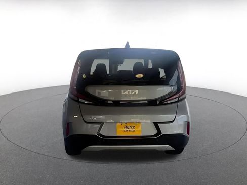 Used 2025 Kia Soul LX w/ LX Technology Package FWD image 18