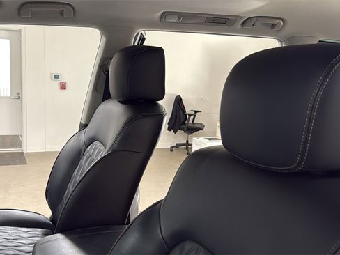 Used 2023 Nissan Armada Platinum w/ Cargo Package image 13