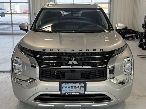 Used 2025 Mitsubishi Outlander SEL image 7