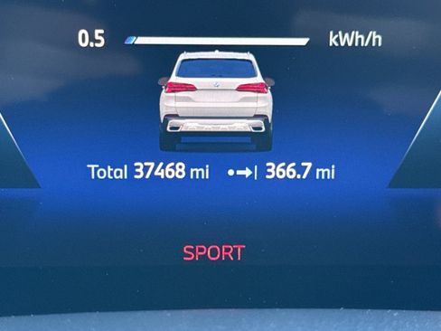 Certified 2024 BMW X5 xDrive50e w/ Parking Assistance Package image 35