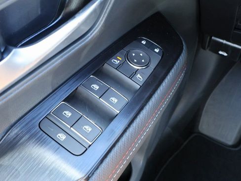 New 2026 Nissan Kicks SR image 14