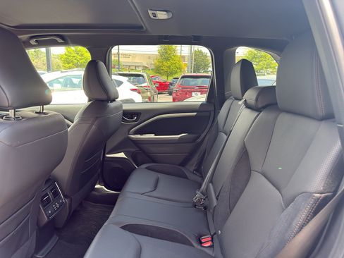 Used 2025 Subaru Forester Touring AWD/4WD image 10