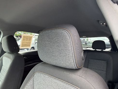 Used 2022 Chevrolet Equinox LT AWD/4WD image 11