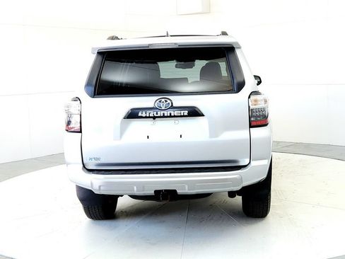 Certified 2023 Toyota 4Runner TRD Off-Road Premium AWD/4WD image 5