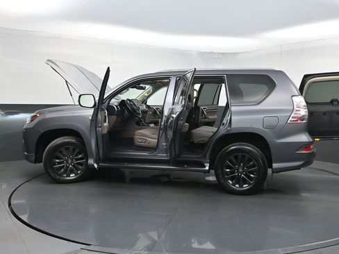 Used 2023 Lexus GX 460 Premium w/ Premium Package AWD/4WD image 40