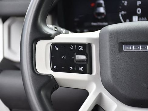 Used 2025 Land Rover Defender 110 S AWD/4WD image 8