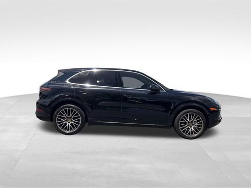 Used 2022 Porsche Cayenne AWD/4WD image 6