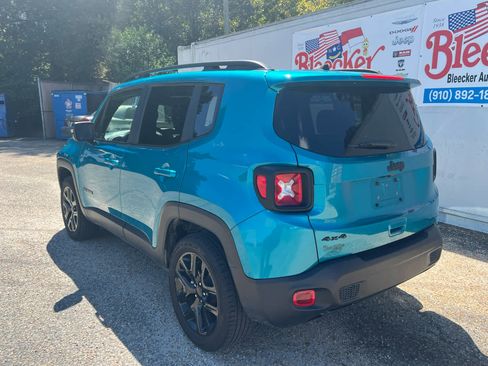 Used 2022 Jeep Renegade Altitude image 8