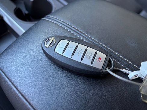 Used 2025 Nissan Altima 2.5 SV FWD image 21