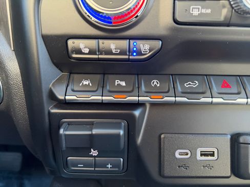 Used 2020 GMC Sierra 1500 Denali w/ Denali Ultimate Package image 27