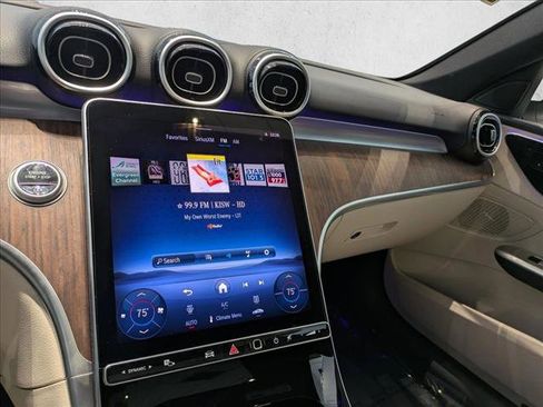 Used 2025 Mercedes-Benz C 300 4MATIC Sedan image 12