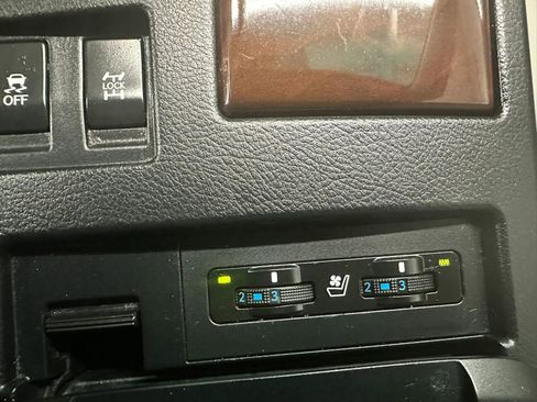 Used 2011 Lexus RX 350 AWD w/ Premium Pkg image 24