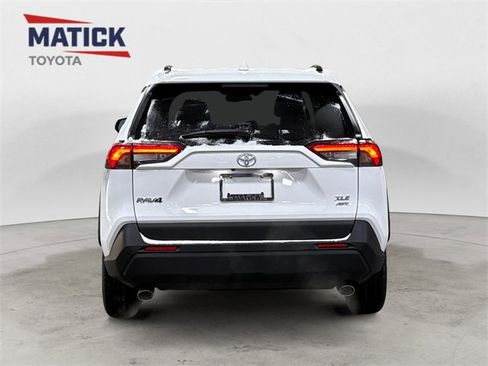 New 2025 Toyota RAV4 XLE image 6