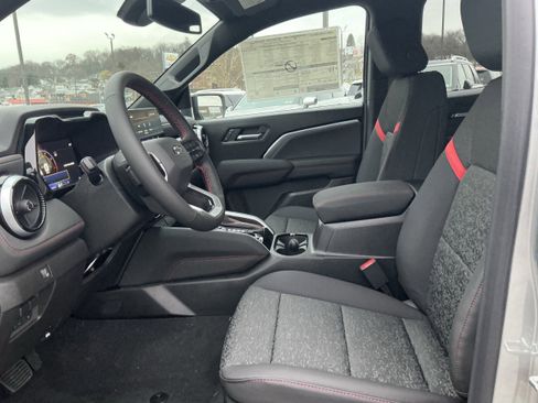 New 2026 Chevrolet Colorado Z71 image 13