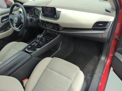 Certified 2023 Nissan Rogue SV FWD image 18