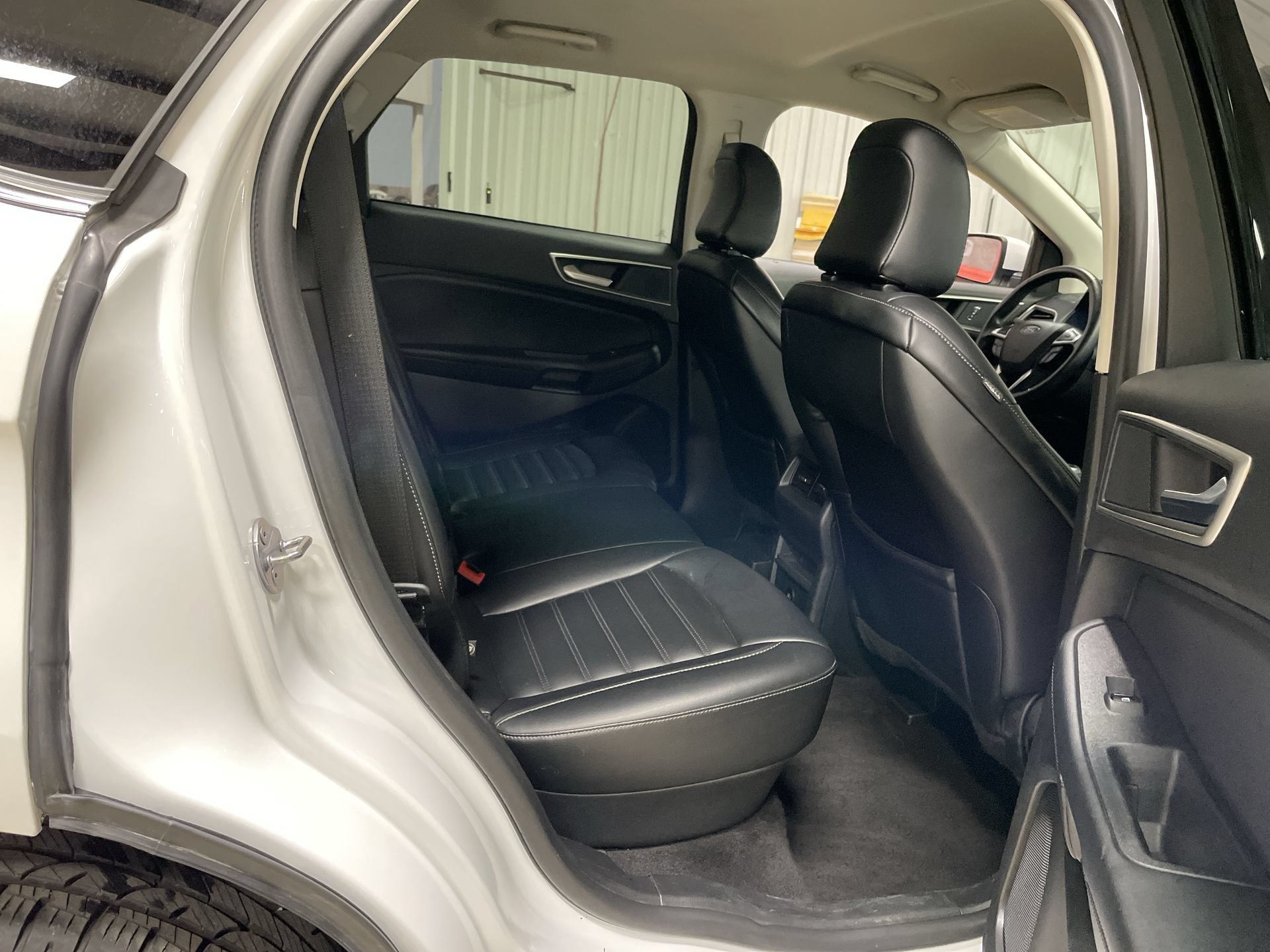 Used 2024 Ford Edge SEL AWD/4WD image 27
