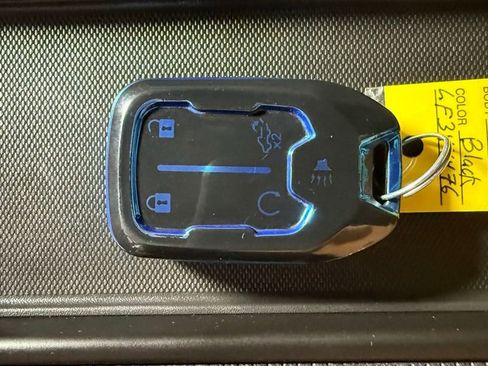 Used 2020 GMC Sierra 2500 AT4 w/ AT4 Premium Package image 23