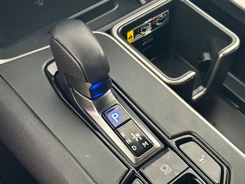 Certified 2025 Lexus TX 500h AWD image 18