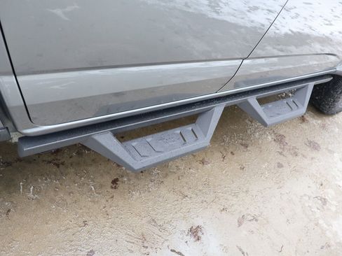 Used 2022 GMC Canyon AT4 image 33