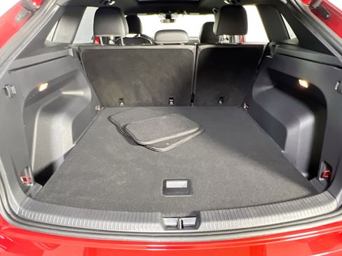 Used 2023 Volkswagen Atlas Cross Sport SEL R-Line image 26