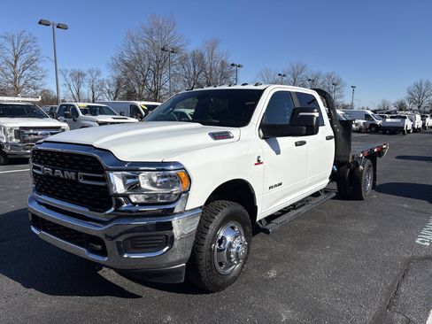Used 2024 RAM 3500 SLT w/ Quick Order Package 2YG SLT image 4