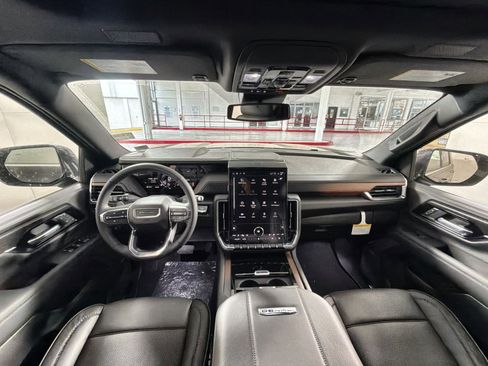 New 2026 GMC Yukon Denali w/ Sun & Power Step Package image 23