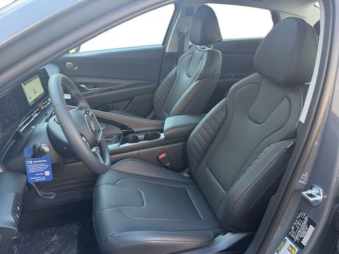 New 2026 Hyundai Elantra Limited FWD image 9