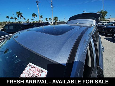 Used 2024 Honda CR-V EX-L image 5