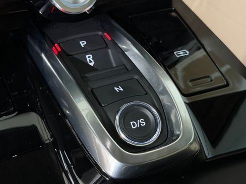 Used 2025 Acura MDX FWD w/ Technology Package image 32