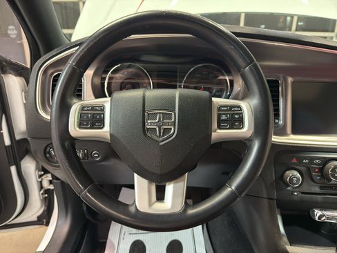 Used 2013 Dodge Charger R/T AWD/4WD image 16