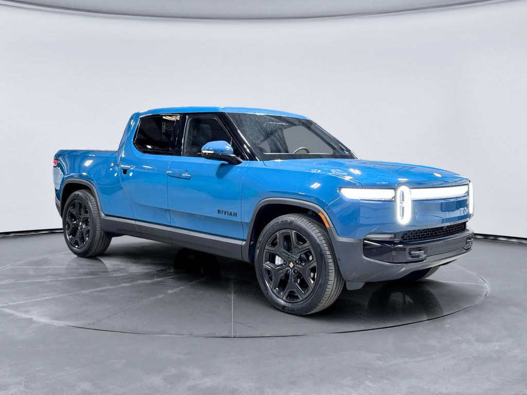Used 2025 Rivian R1T Adventure Dual AWD/4WD image 4