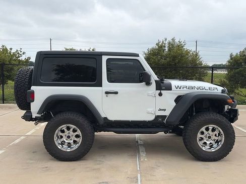 Used 2020 Jeep Wrangler Sport AWD/4WD image 10