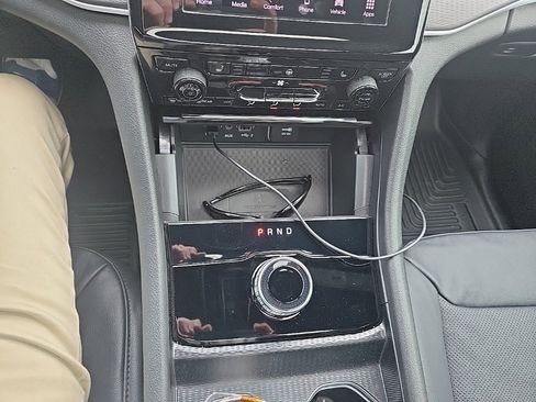 Used 2025 Jeep Grand Cherokee Laredo X w/ Luxury Tech Group I image 29