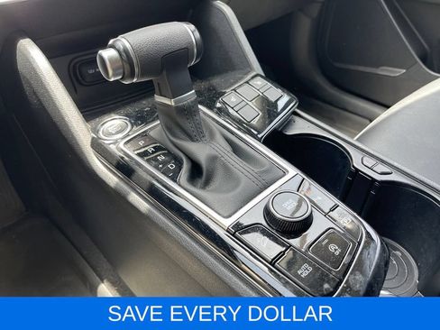 Used 2025 Kia Sportage EX w/ Premium Package FWD image 11