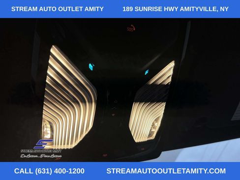 Used 2024 BMW 330i xDrive Sedan w/ Premium Package AWD/4WD image 36