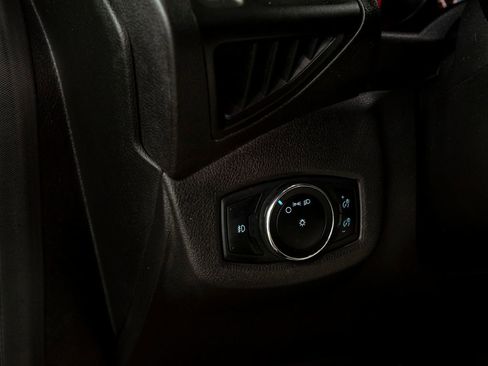 Used 2018 Ford Transit Connect XLT image 16