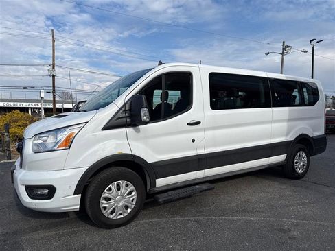 Used 2022 Ford Transit 350 XLT image 24