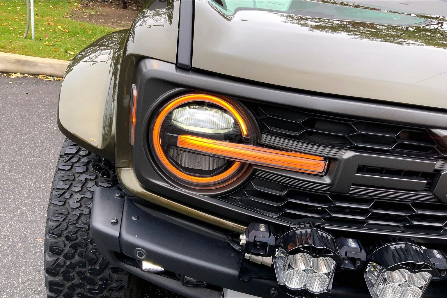 Used 2024 Ford Bronco Raptor w/ Interior Carbon Fiber Pack 6 AWD/4WD image 27