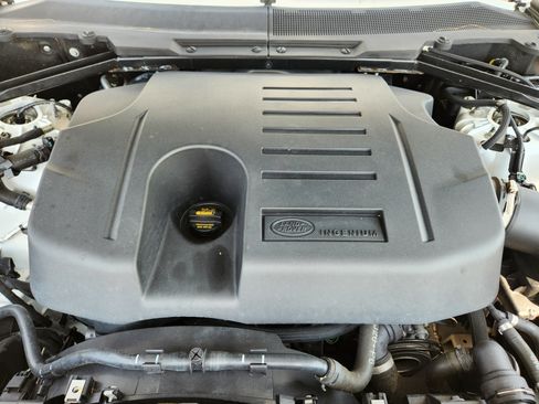 Certified 2024 Land Rover Defender 110 S AWD/4WD image 9