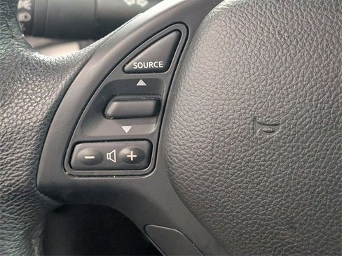 Used 2010 INFINITI G37 Sport w/ Premium Pkg image 17