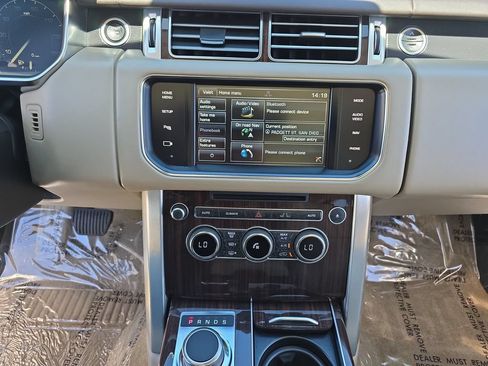 Used 2014 Land Rover Range Rover HSE AWD/4WD image 23