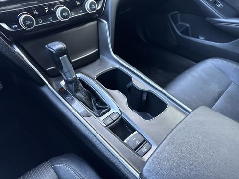 Used 2019 Honda Accord Sport image 19